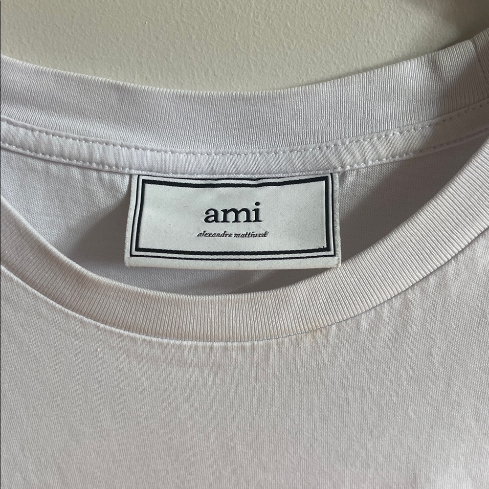 Authentic Ami Paris t shirt - Picture 2 of 4